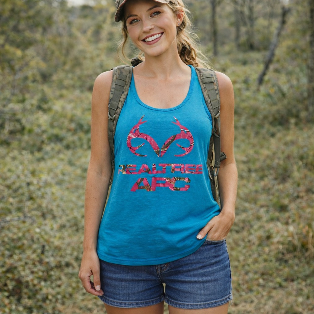 Realtree APC Tank Top Womens Medium Blue Graphic Print Knit Cotton Hunting Camo
